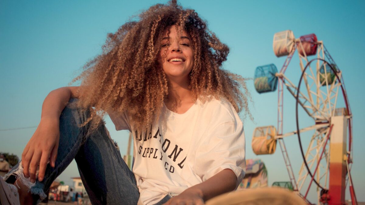 Virginia G Peluquería Zaragoza, Método Curly o Curly Hair Routine, los rizos vuelven a estar de moda. Portada